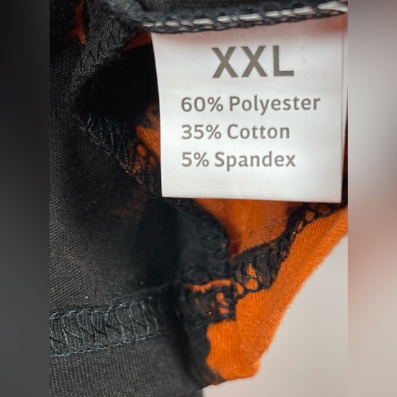 NWOT Hocus Pocus Sanderson Sisters Halloween Graphic Tee Size XXL - Picture 5 of 5